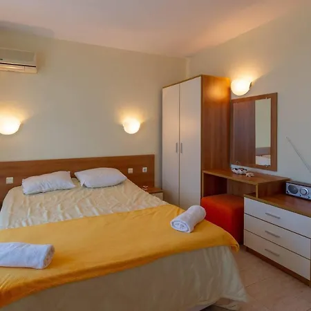 Апартамент Studio In Polo With Kitchen Wifi Dv Слънчев бряг